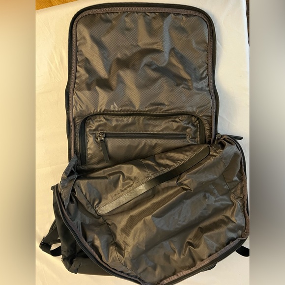 TUMI Voyageur Flap Backpack 64002NVY Navy Nylon Leather Trim Laptop Travel Bag main image 11
